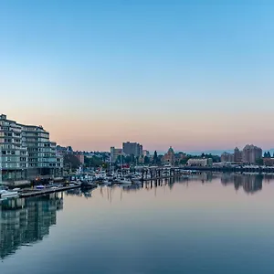 Regent Waterfront Hotel&suites Victoria